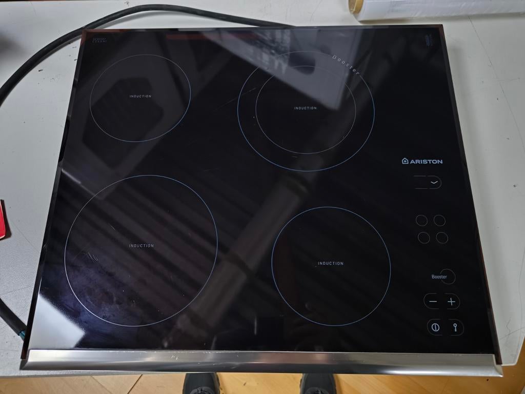 Ariston KZT 6124 ID F Inductie Kookplaat - Showroommodel, Zo goed als nieuw, Inbouw, Inductie, 4 kookzones