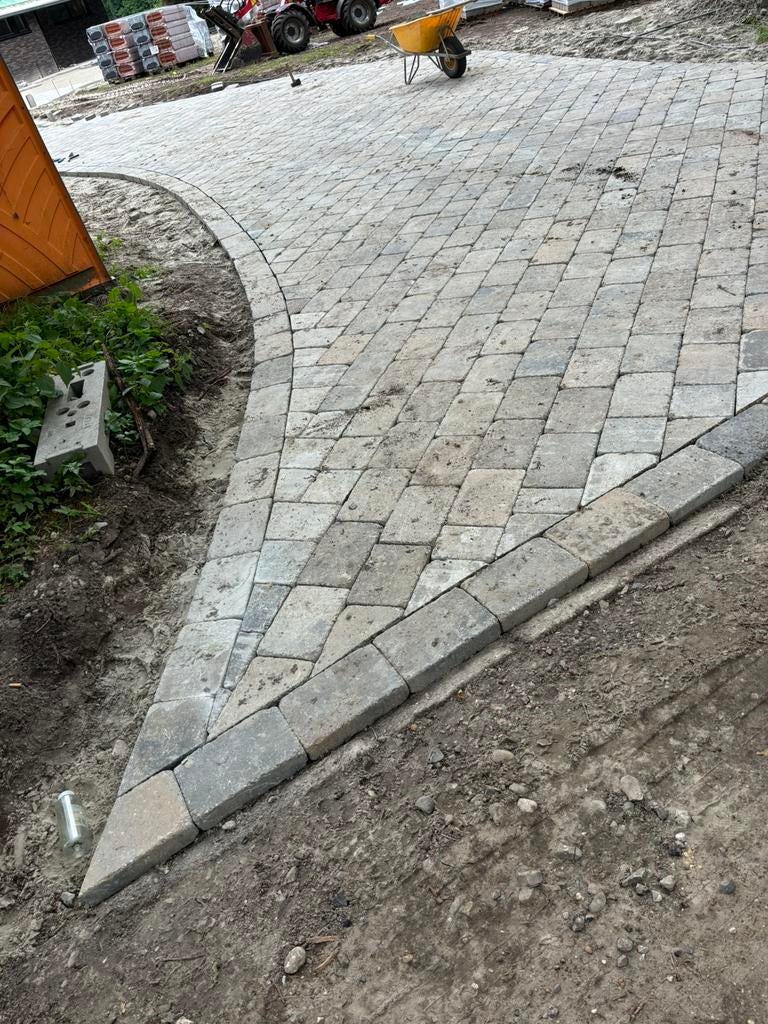 STRAATMAKER BESCHIKBAAR – SNEL & STRAK!, Bestrating