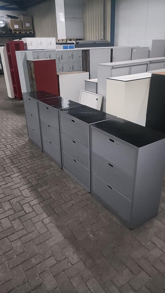 Nette metalen gereedschapladen werkbankkasten, Huis en Inrichting, Kasten | Roldeurkasten en Archiefkasten, Gebruikt, Werkbank gereedschapladenkasten