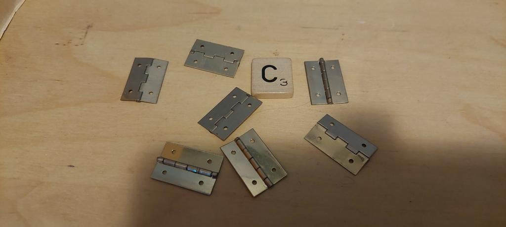 8 scharnieren voor 50 cent, Ophalen of Verzenden, Nieuw, Scharnier