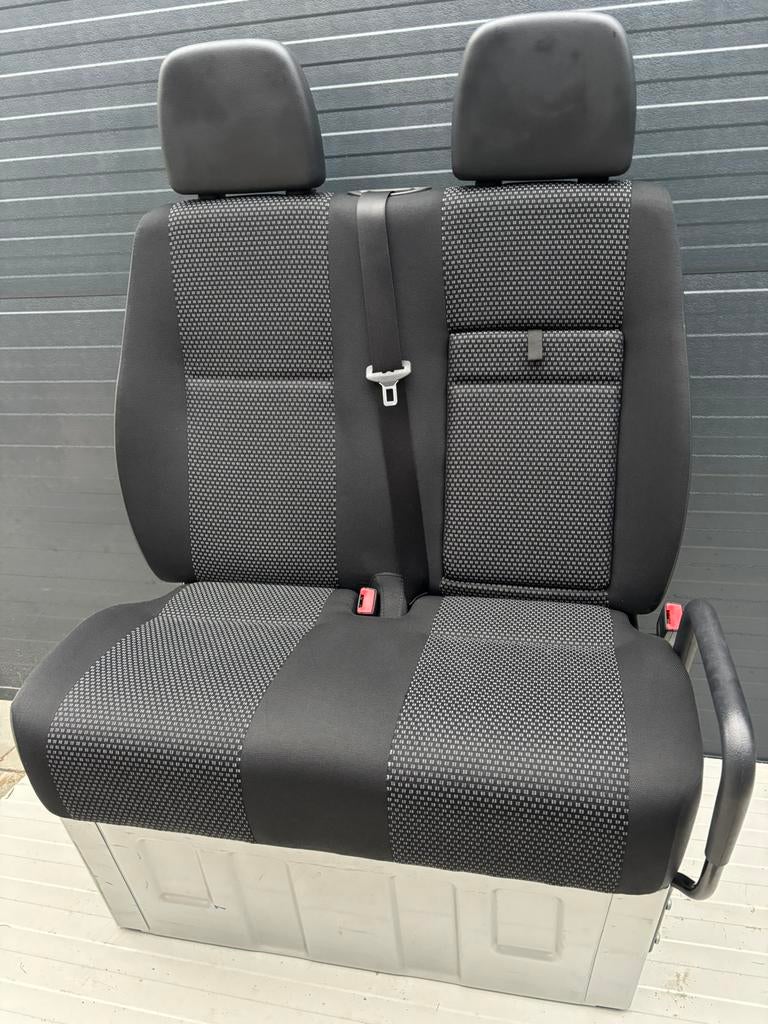 Stoelen bank 2persoons Mercedes Sprinter crafter voorbank, Auto-onderdelen, Interieur en Bekleding, Tymtop5@gmail.com, Ophalen of Verzenden