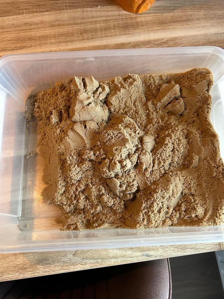 Kinetisch zand 2 kg incl. bak - Plezier zonder knoeien!, Ophalen, Gebruikt