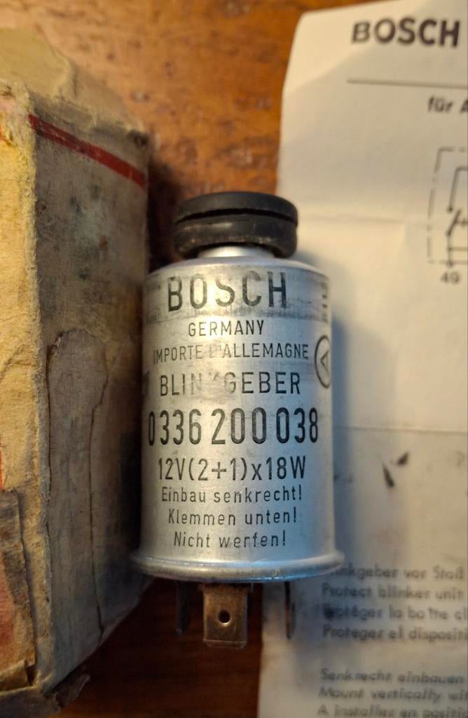 Bosch 0336200038 Knipperlichtrelais 12V NOS Oldtimer, Ophalen of Verzenden, Nieuw, Universele onderdelen