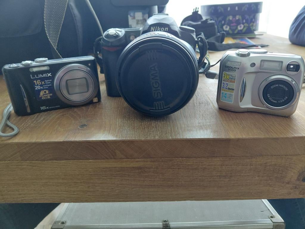 Digitale fotocamera's nikon en panasonic, Audio, Tv en Foto, Fotocamera's Digitaal, Ophalen of Verzenden, Gebruikt, Nikon, 8 keer of meer