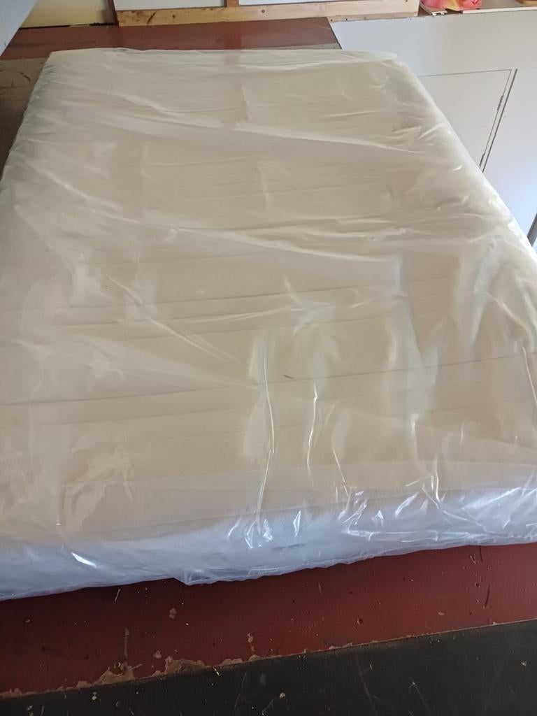 Matras  bijna nieuw 140 bij 2 meter, Huis en Inrichting, Slaapkamer | Matrassen en Bedbodems, Ophalen of Verzenden, Zo goed als nieuw
