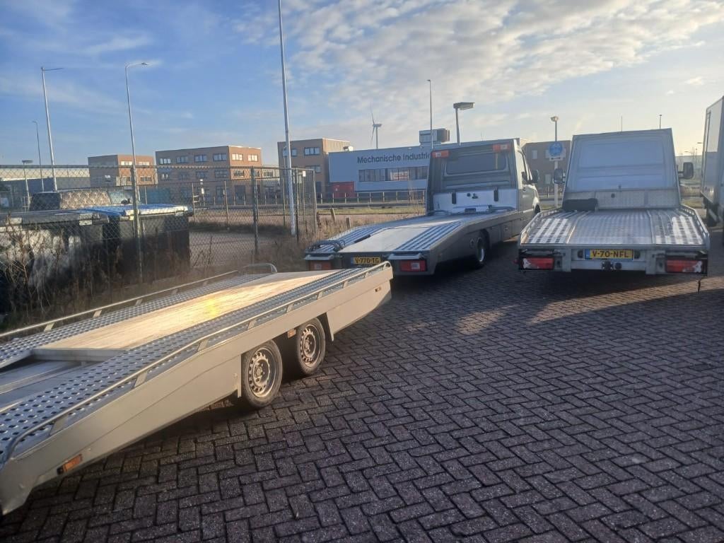 Takelwagens/Oprijwagens te huur/100%GOEDKOOPSTE 100%KM VRIJ, Diensten en Vakmensen, Verhuur | Auto en Motor, Met chauffeur