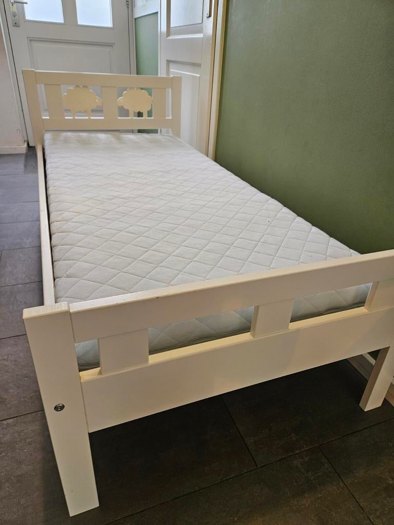 Ikea Kritter peuterbed 160x70 + matras, Kinderen en Baby's, Kinderkamer | Bedden, Gebruikt, 140 tot 160 cm, 70 tot 85 cm, Lattenbodem