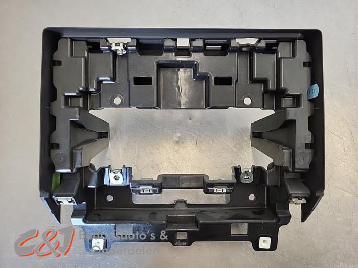 Radio omlijsting van een Renault Trafic, Auto-onderdelen, Dashboard en Schakelaars, Gebruikt, -, Renault, -