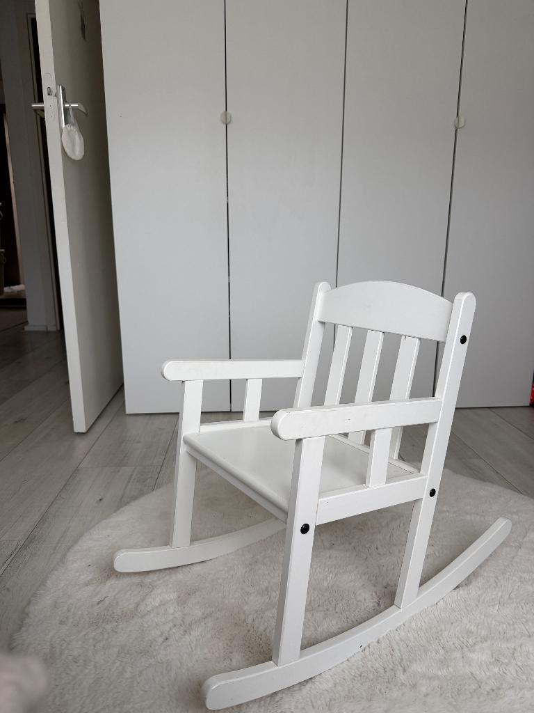 Kinder schommelstoel, Kinderen en Baby's, Kinderkamer | Tafels en Stoelen, Ophalen, Zo goed als nieuw, Stoel(en)