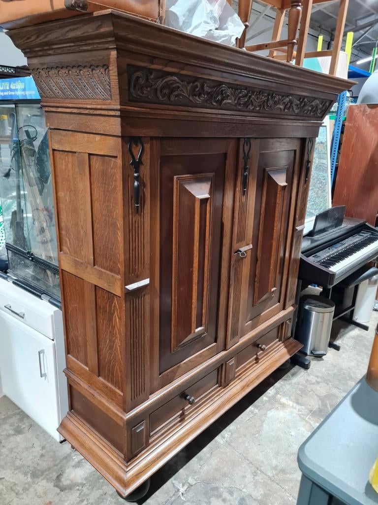 Antieke Eikenhouten Kast kussenkast, Ophalen