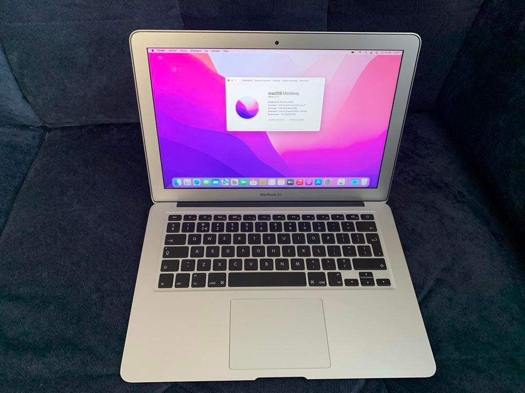 MacBook Air 13 inch A1466, Computers en Software, Apple Macbooks, Gebruikt, Qwerty, 8 GB, 13 inch