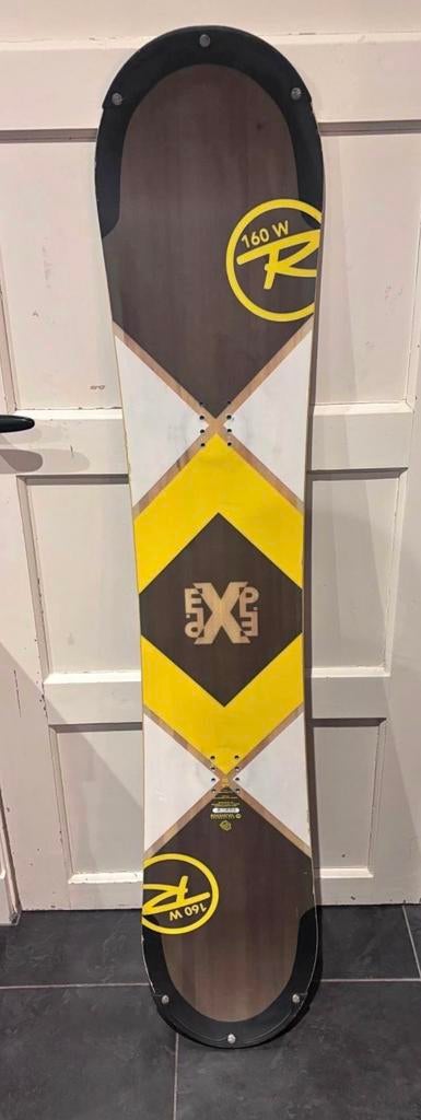 Snowboard Rossignoll Twin Freestyle, Sport en Fitness, Snowboarden, Ophalen of Verzenden, Zo goed als nieuw, Board