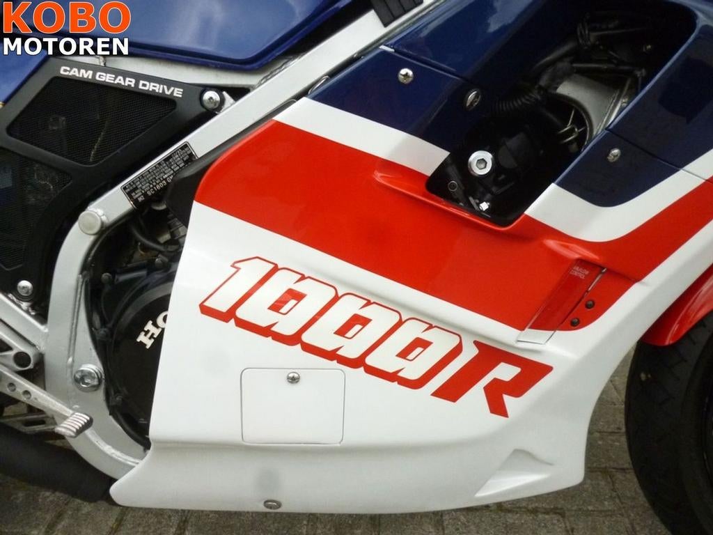 HONDA VF 1000 R (bj 1986), HONDA, 4 cilinders, Motorrijbewijs A, Bedrijf