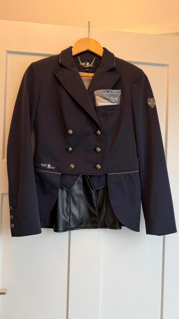Fairplay Beatrice korte slipjas maat 38 blauw., Ophalen of Verzenden, Gebruikt, Dressuur, Bovenkleding