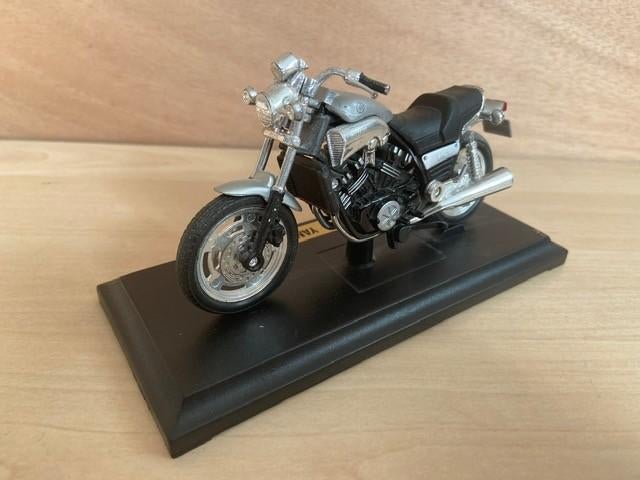 Yamaha Vinax 1:18 Motor, Overige merken, Gebruikt, Ophalen of Verzenden, Groter dan 1:32