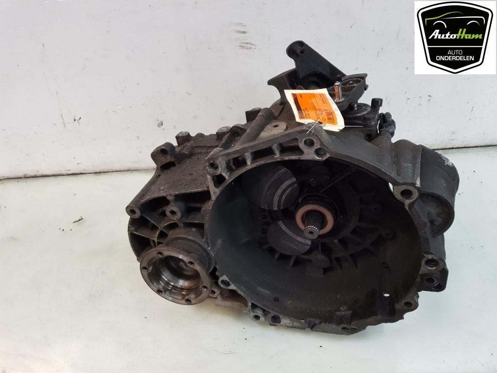 Versnellingsbak Schakel ABS Caddy III (2KA,2KH,2CA,2CH) 2010, Auto-onderdelen, Gebruikt, Volkswagen, Volkswagen AG, Kundenbetreuung@volkswagen.de