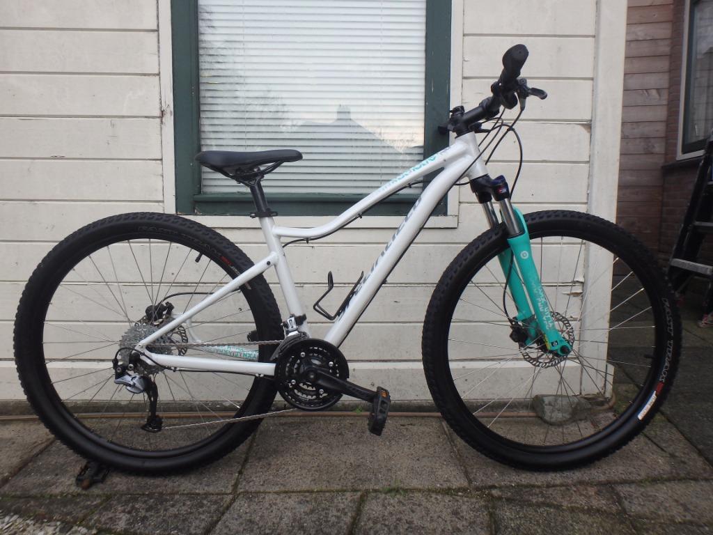Aanbod : Hans van Zuijlen - Tweedehands-Mountainbikes, Fietsen en Brommers, Hardtail, Zo goed als nieuw, Ophalen, Overige merken
