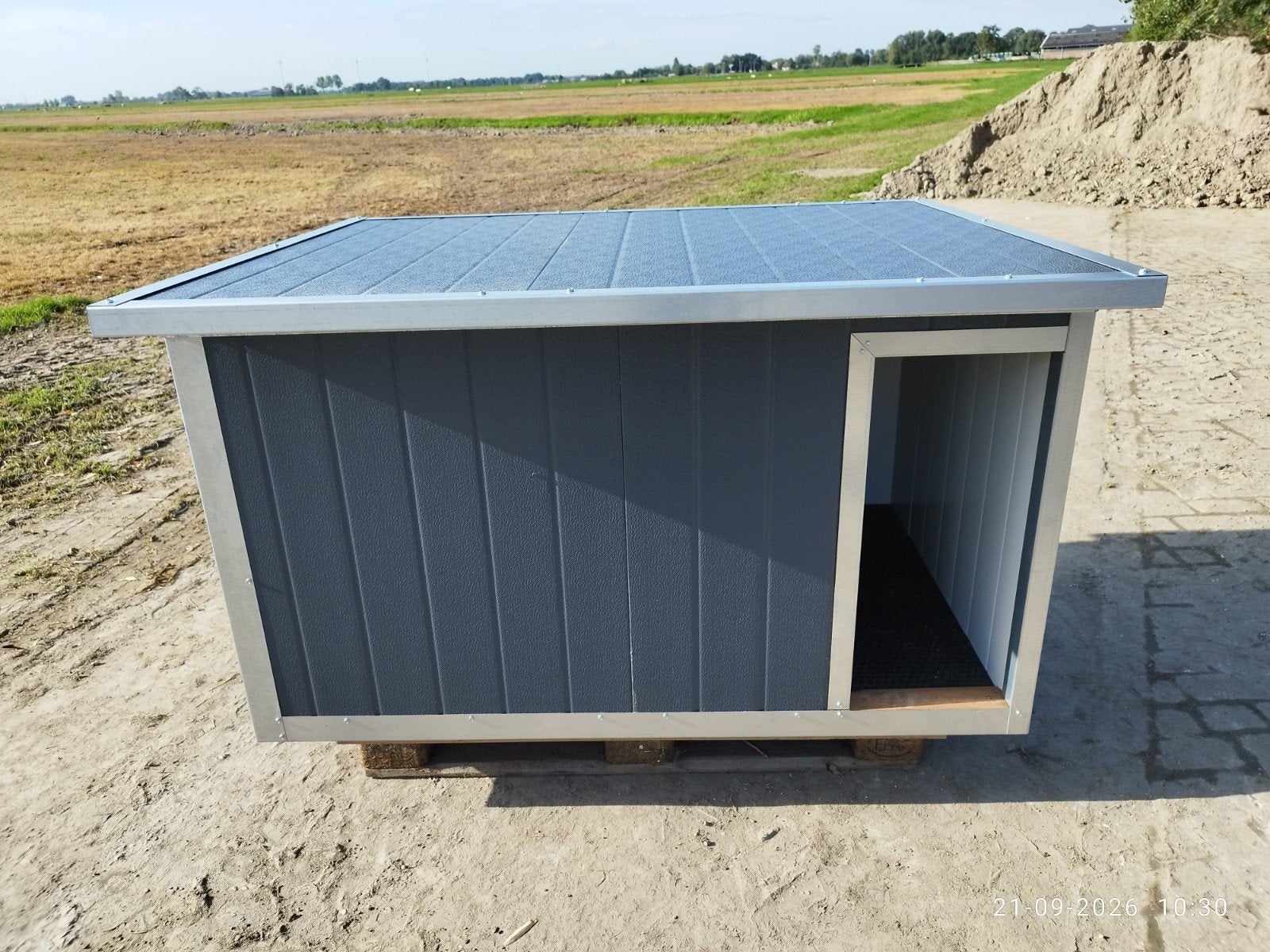 Geïsoleerd hondenhok, 110 cm of meer, 100 cm of meer, Ophalen of Verzenden, Nieuw
