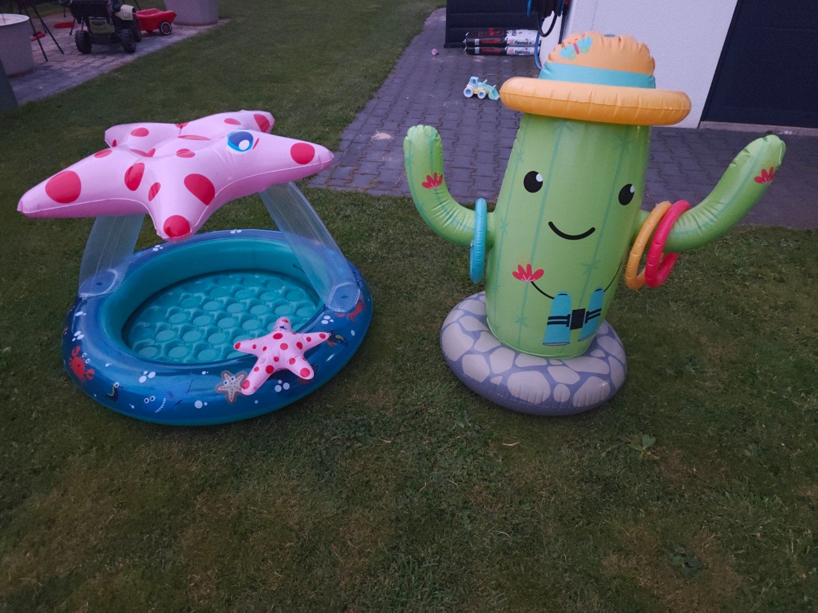 Opblaasbaar babyzwembadje en opblaasbare cactus, Ophalen, Zo goed als nieuw, Overige typen