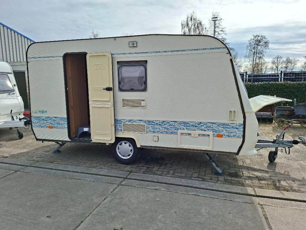 Adria unica 390 DS, Caravans en Kamperen, Treinzit, Dwarsbed, Particulier, Adria