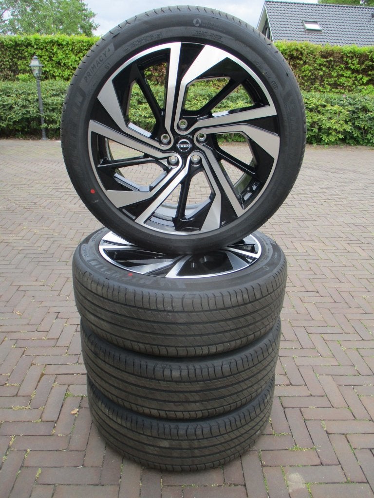 NIEUW Originele Nissan Qashqai 20 inch velgen zomer TPMS, Banden en Velgen, Nieuw, Ophalen of Verzenden, 235 mm