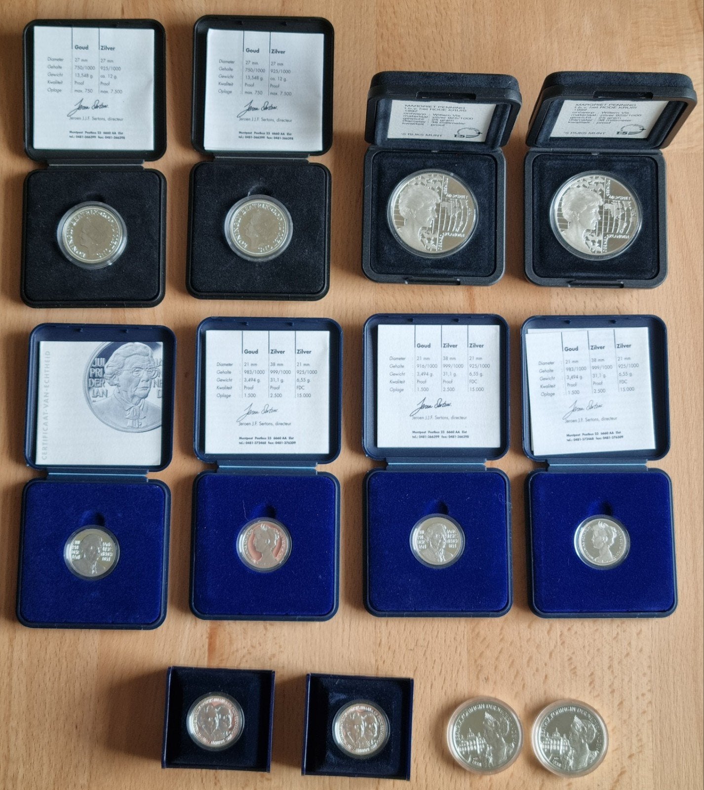 Partij zilveren penningen, totaal 12 stuks., Ophalen of Verzenden, Koningin Beatrix, Setje, Zilver
