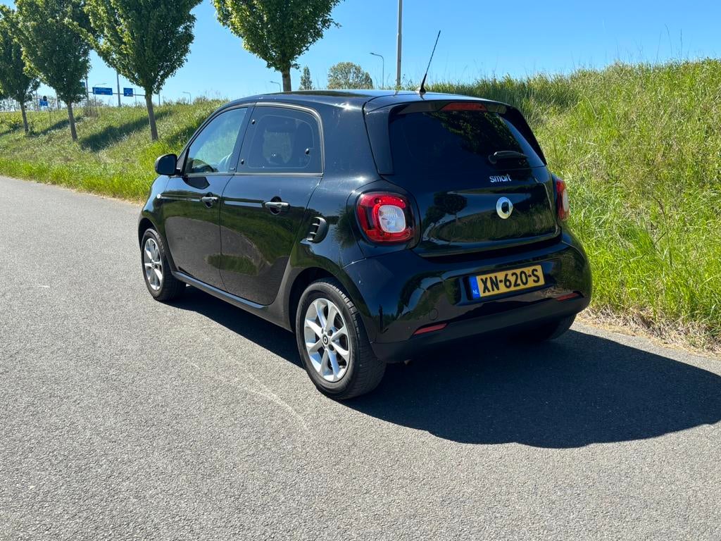 Smart ForFour 1.0 52KW AUT 2017 Zwart, Automaat, 4 stoelen, 24 km/l, Particulier