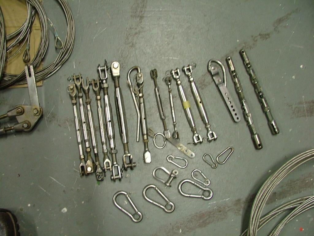 Spanners , harpen, sluitingen, wartels, enz, Watersport en Boten, Bootonderdelen, Ophalen of Verzenden, Zo goed als nieuw, Dekbeslag