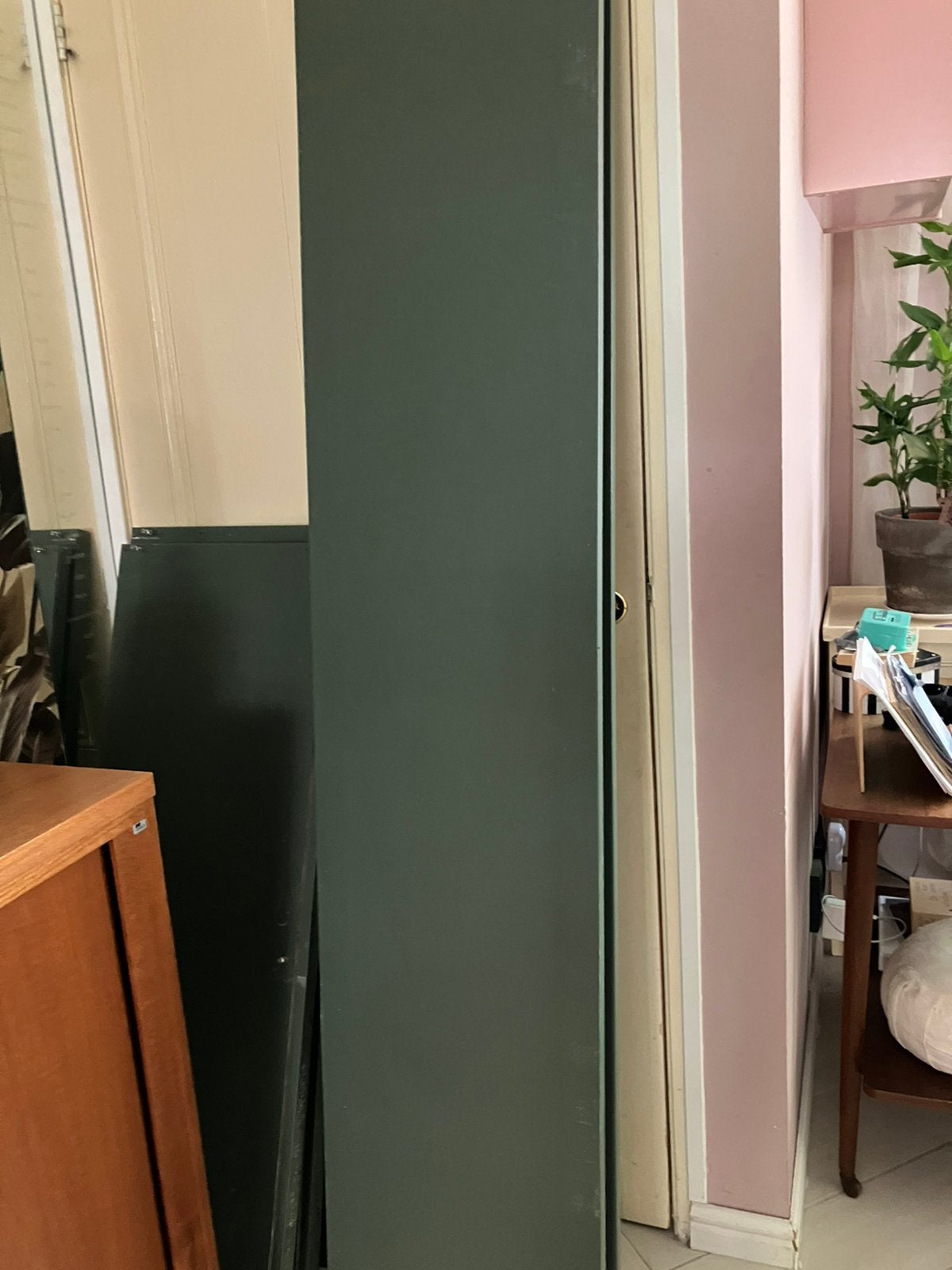 GRATIS Besta boekenkast van IKEA, Huis en Inrichting, Kasten | Boekenkasten, Ophalen, Gebruikt, 100 tot 150 cm, 200 cm of meer