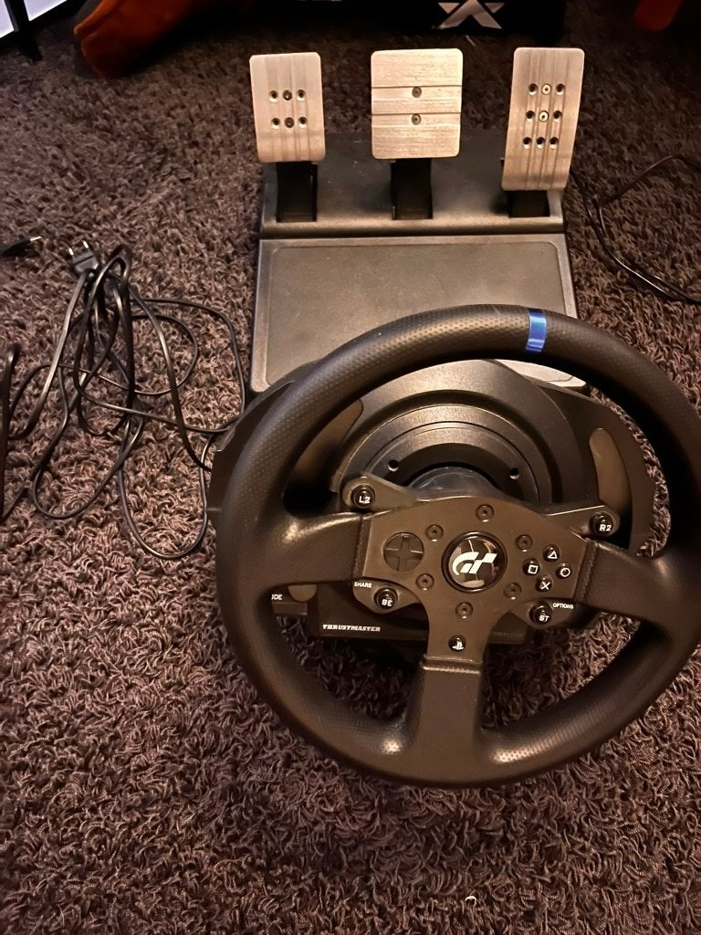 Trustmaster t300RS met pedalen, Spelcomputers en Games, Spelcomputers | Overige, Ophalen of Verzenden, Overige merken, Zo goed als nieuw