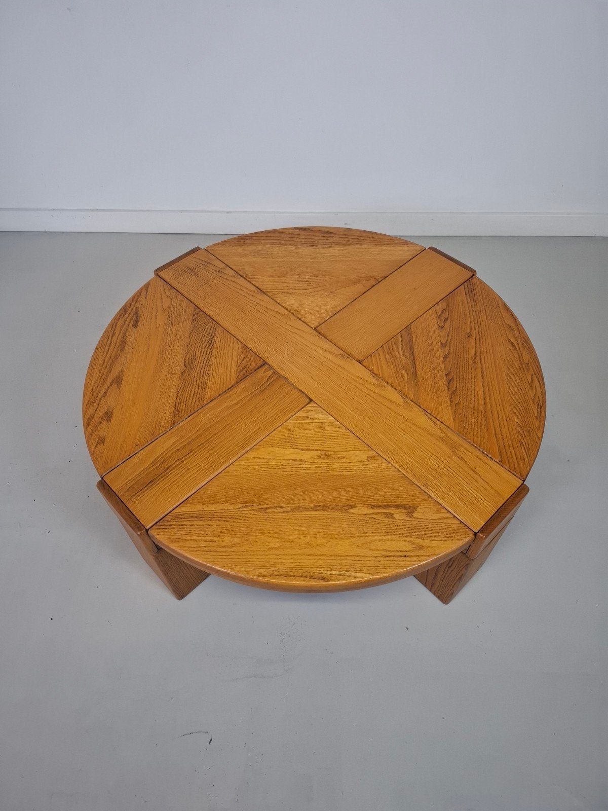 Foto 3 van Vintage brutalist salontafel eiken jaren 70 japandi tafel