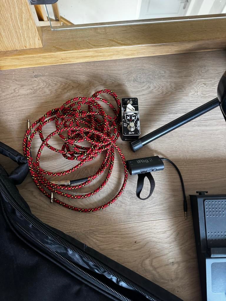 Elektrische gitaar Nuno Morris met accessoires, Muziek en Instrumenten, Ophalen of Verzenden, Gebruikt