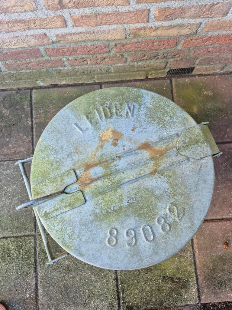 Zinken vuilnisemmer Leiden, Ophalen, Gebruikt