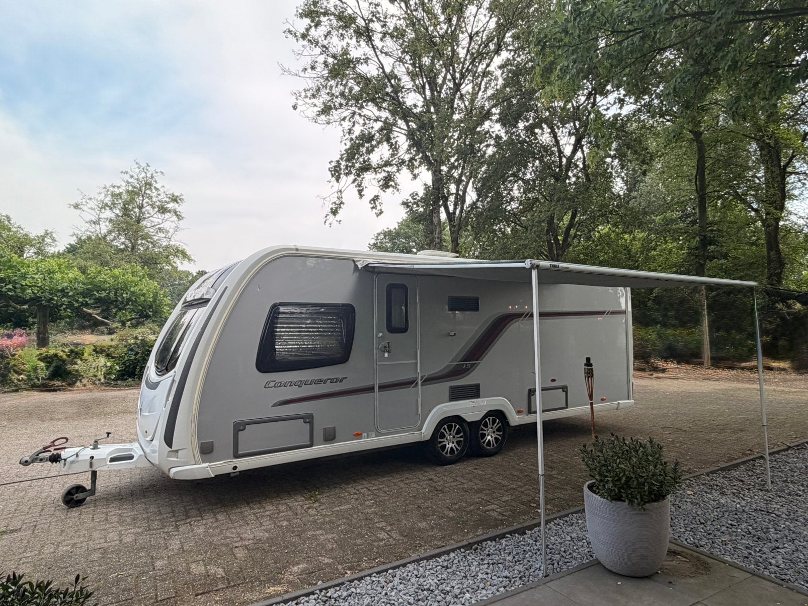 Swift Conqueror 645 alde kachel, douche , luifel enz.., Rondzit, Schokbreker, Particulier, 6 tot 7 meter