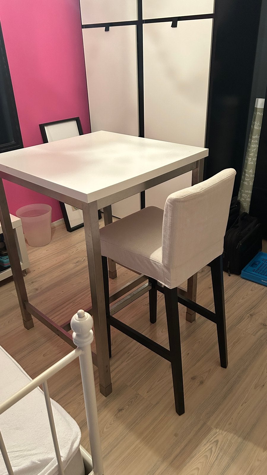 bartafel met barkruk (al klaar voor vervoer), Ophalen, Gebruikt, Hout, 90 cm of meer