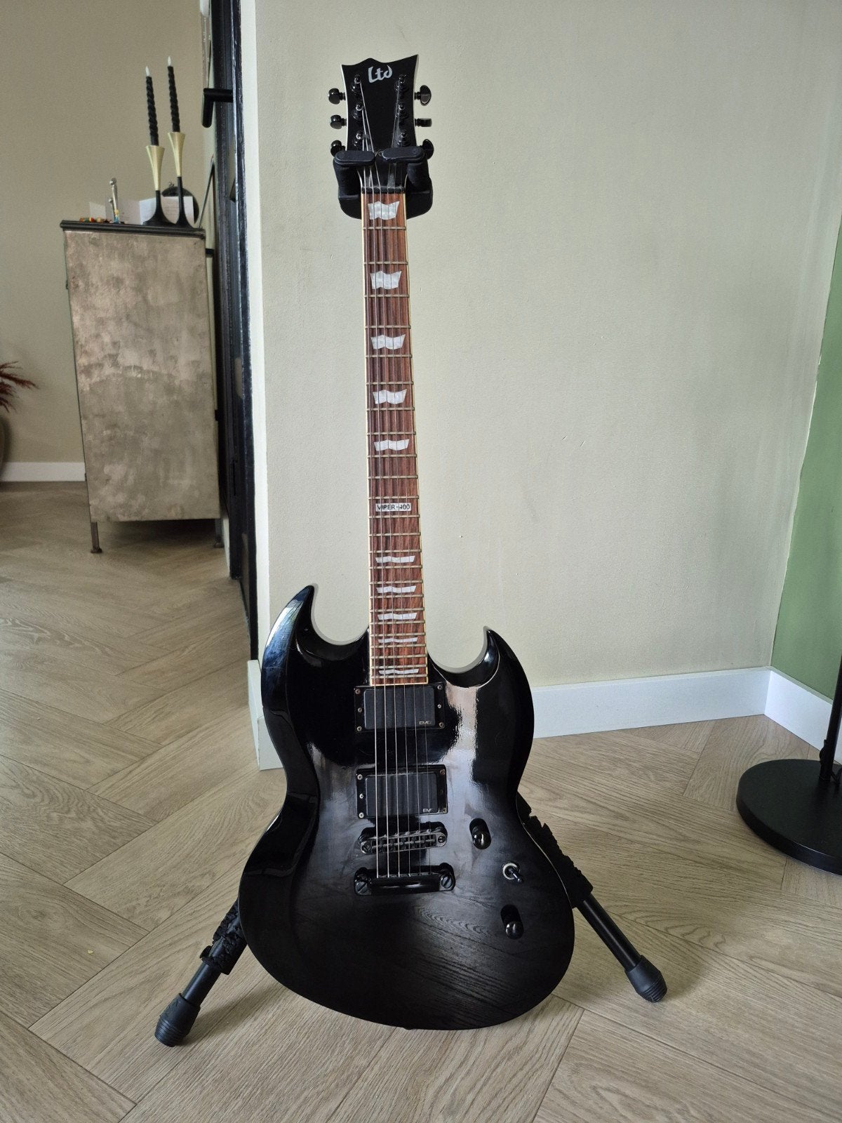 ESP LTD Viper-400 Zwart, Muziek en Instrumenten, Snaarinstrumenten | Gitaren | Elektrisch, Ophalen, Gebruikt, Solid body, Overige merken