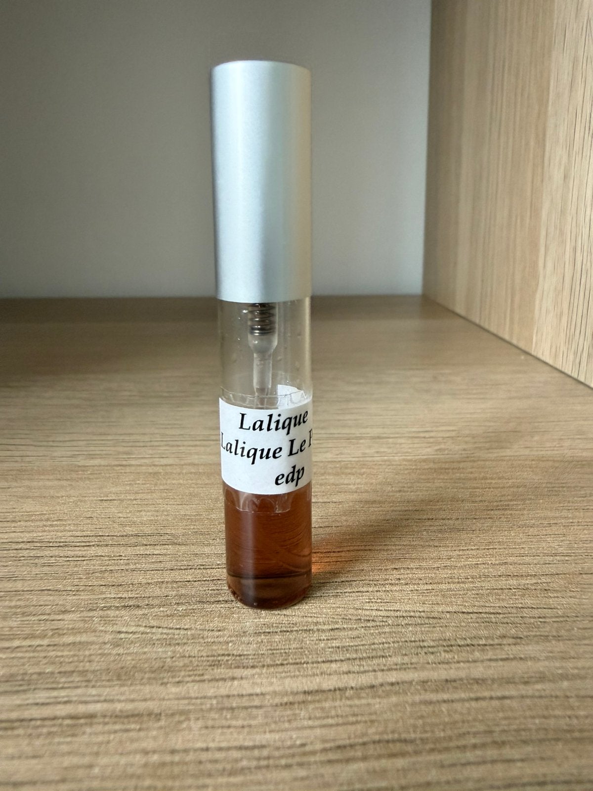Lalique Le Parfum 5ml decant, Verzenden, Zo goed als nieuw