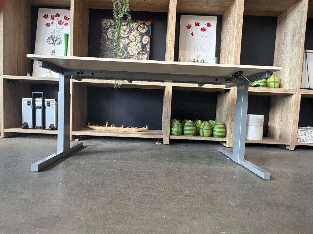 Verstelbaar bureau met slinger en kabelgoot, 20 st, 160 cm, Gebruikt, Metaal, Ophalen of Verzenden