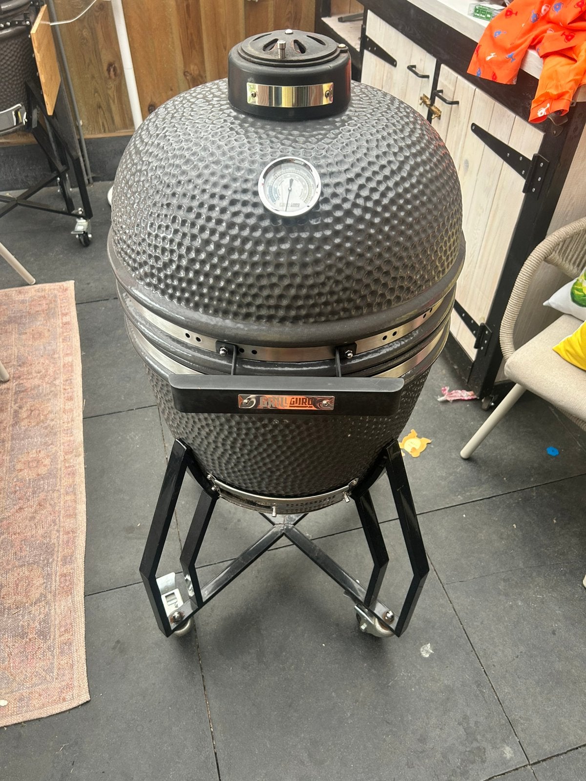 Grill guru medium, Tuin en Terras, Houtskoolbarbecues, Zo goed als nieuw, Ophalen