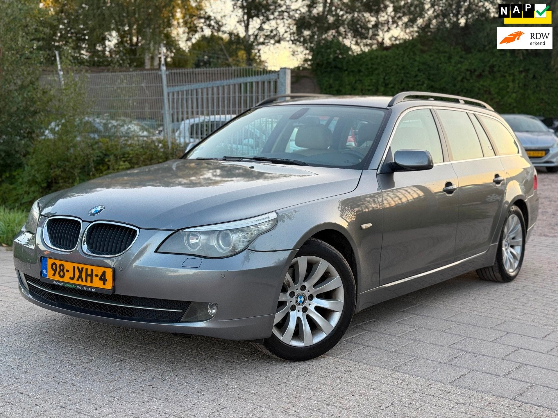 BMW 5-serie Touring 520i Corporate Lease Business Line AUTOM, Auto's, Automaat, Dealer onderhouden, Achterwielaandrijving, 4 cilinders