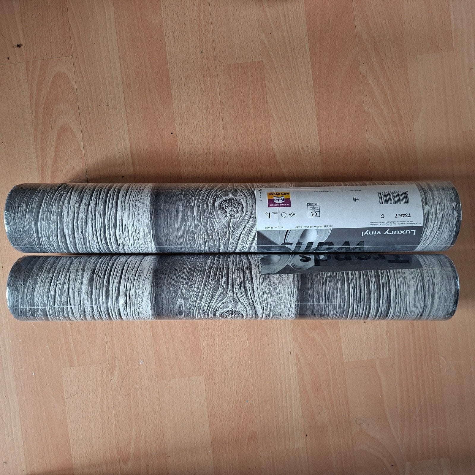 2 rollen grijs vinylbehang, Huis en Inrichting, Overige merken, Ophalen of Verzenden, Vinylbehang, Grijs