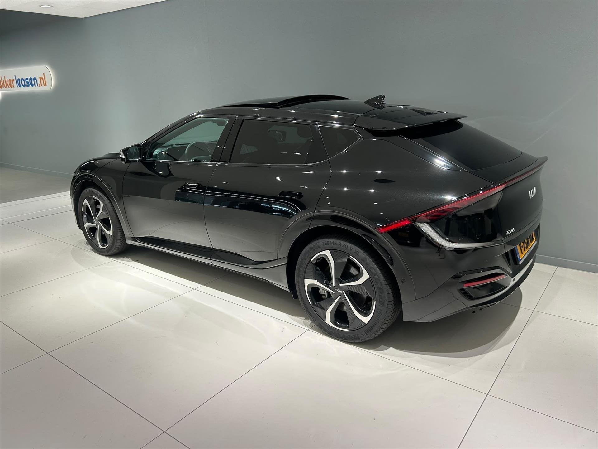 KIA Ev6 77,4kWh 325pk AWD GT-Line, 12 maanden, Gebruikt, Zwart, Zwart