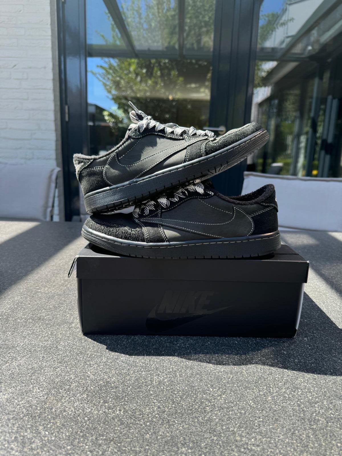 Travis Scott x Air Jordan 1 Low OG SP Black Phantom, Kleding | Dames, Schoenen, Ophalen of Verzenden, Zo goed als nieuw, Zwart