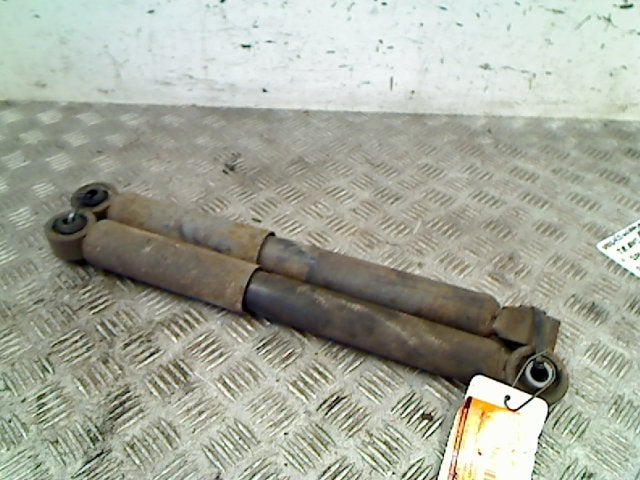 Schokbrekerset Achter Volkswagen Transporter T5 2008, Gebruikt, Volkswagen, Volkswagen AG, Kundenbetreuung@volkswagen.de