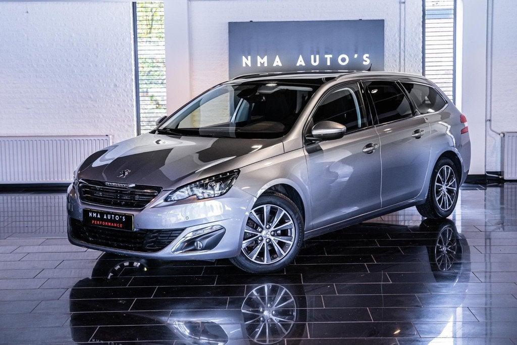 Peugeot 308 SW 1.2 PureTech Blue Lease Premium NIEUWE DISTRU, Auto's, Stof, Gebruikt, Euro 6, 1199 cc
