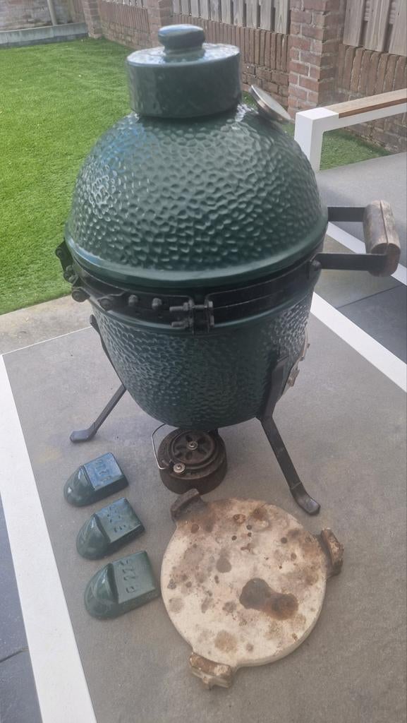Big Green Egg Mini, Tuin en Terras, Houtskoolbarbecues, Ophalen, Gebruikt, Big Green Egg, Met accessoires
