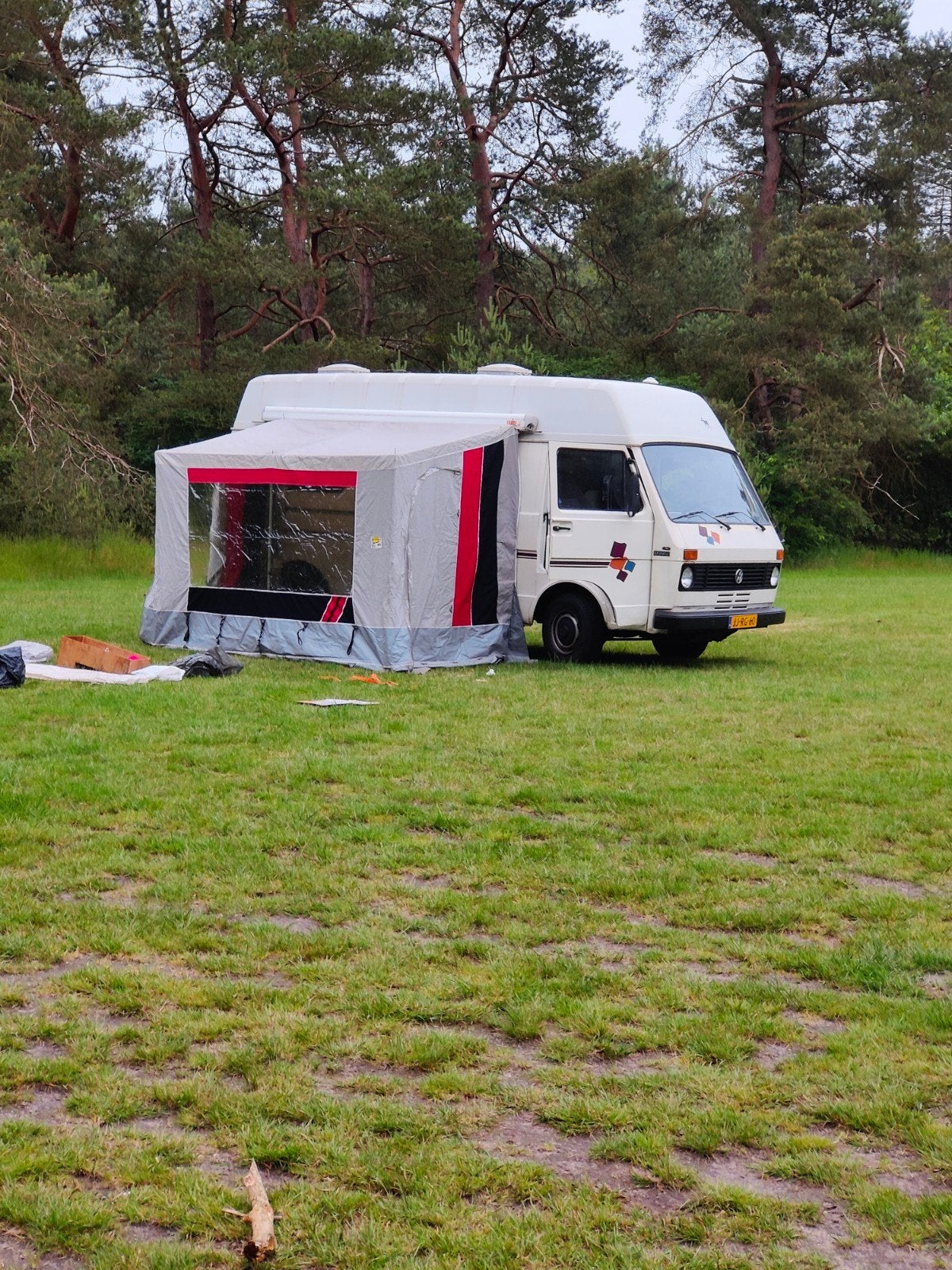 Voortent voor camper of buscamper, Ophalen, Zo goed als nieuw
