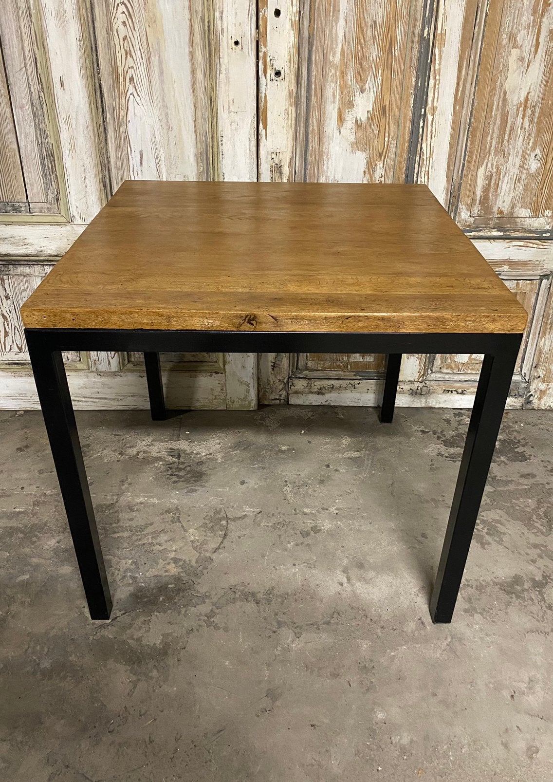 Tafel, eikenhout, wagonplanken, metalen onderstel., Ophalen