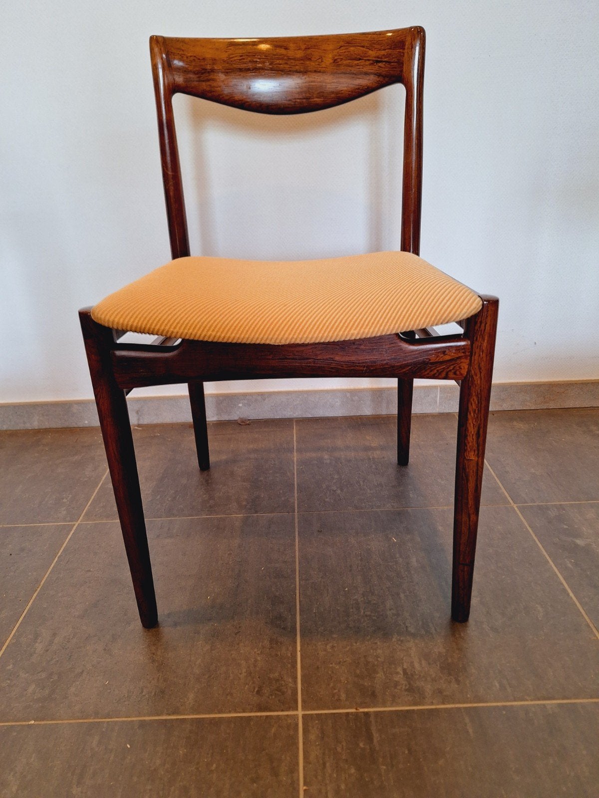 Foto 4 van vintage palissander stoelen midcentury