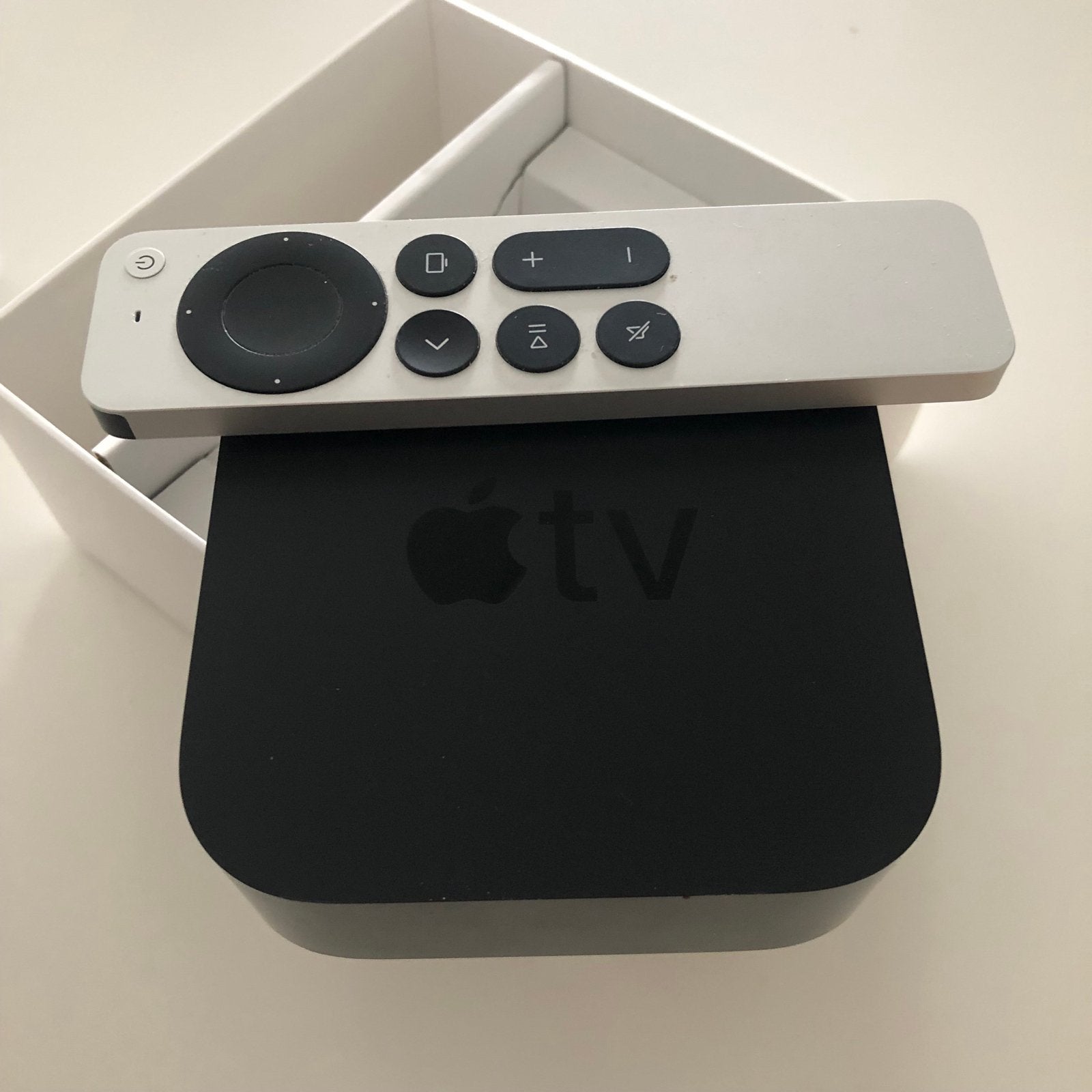 Apple TV 4K (2021) 64GB - Zo goed als nieuw, Audio, Tv en Foto, Televisies, Zo goed als nieuw, 4k (UHD), LG, Smart TV, Ophalen of Verzenden